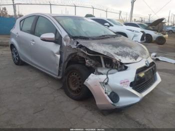  Salvage Toyota Prius c