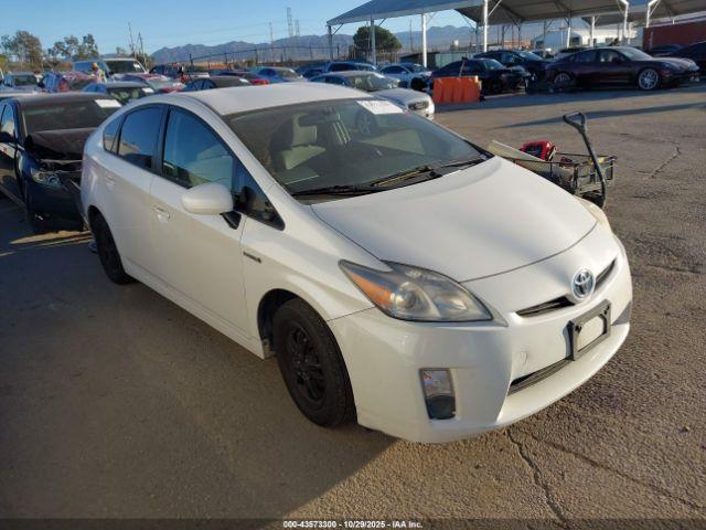  Salvage Toyota Prius
