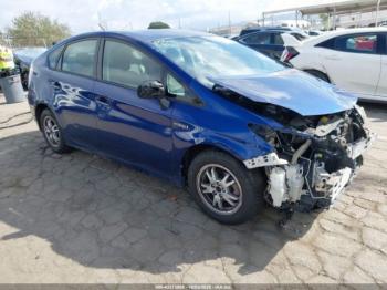  Salvage Toyota Prius