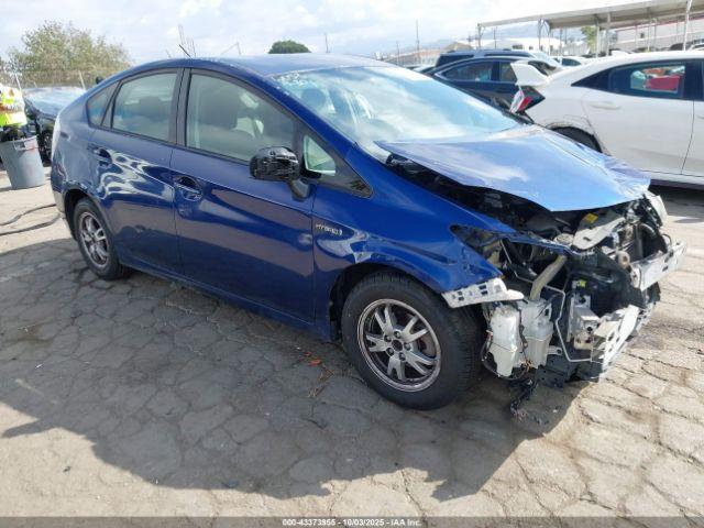  Salvage Toyota Prius