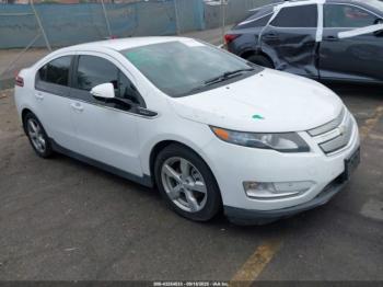 Salvage Chevrolet Volt