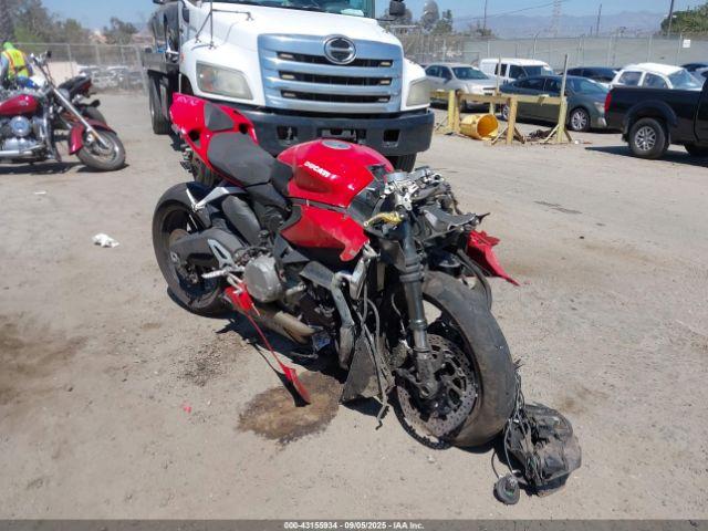  Salvage Ducati Superbike