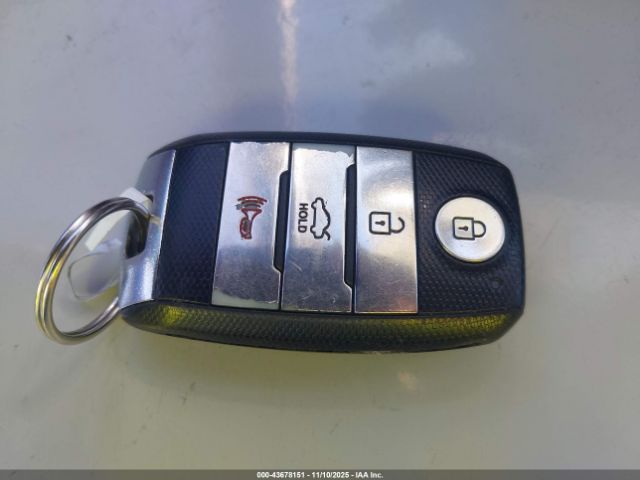 Kia Optima Lx Image 11