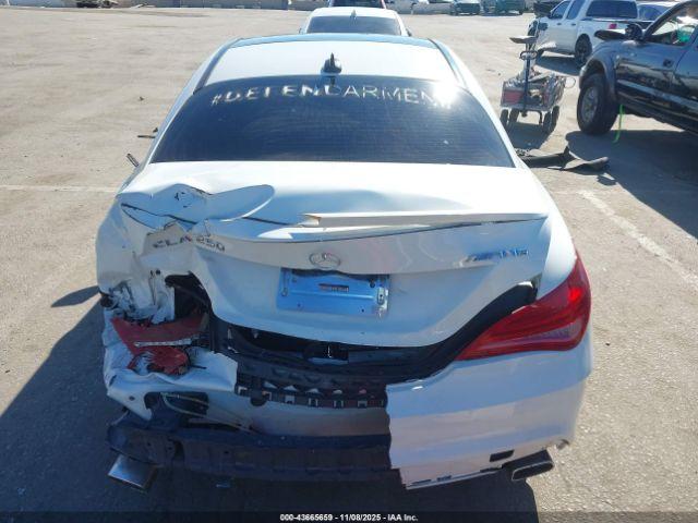 Mercedes-Benz Cla-class 4matic Image 15