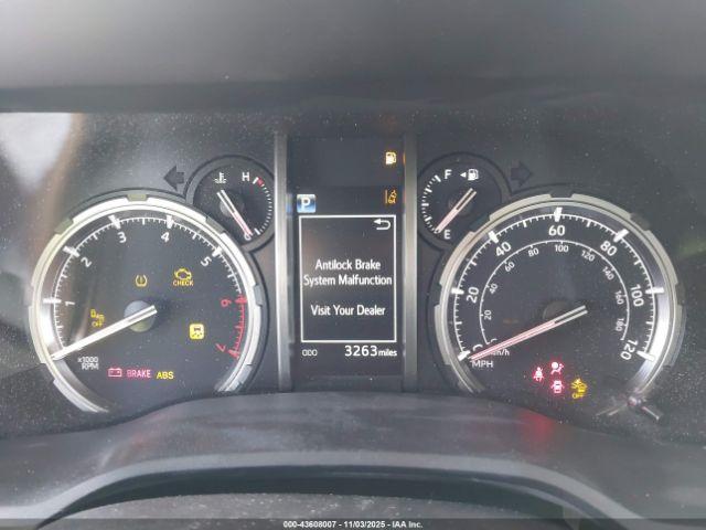 Toyota 4Runner Trd Off Road Premium Image 18