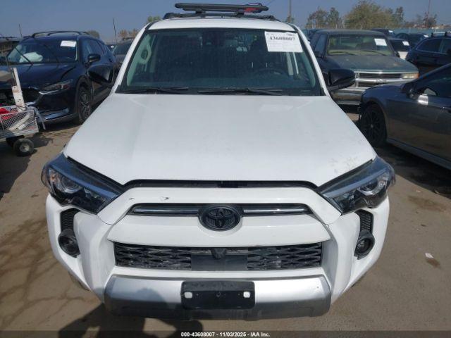 Toyota 4Runner Trd Off Road Premium Image 15