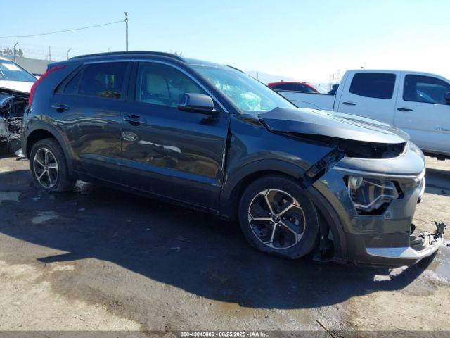  Salvage Kia Niro