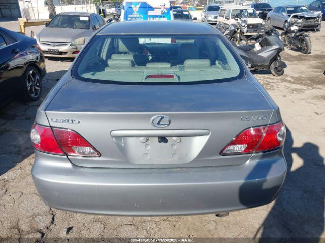Lexus Es Image 10