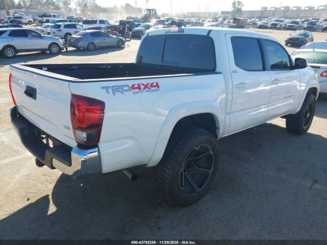 Toyota Tacoma Sr5 V6 Image 13