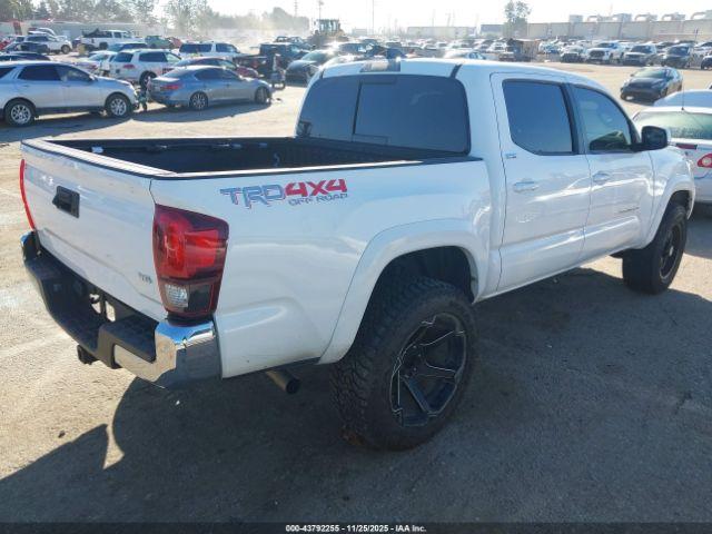 Toyota Tacoma Sr5 V6 Image 13