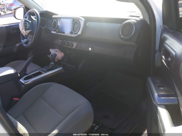 Toyota Tacoma Sr5 V6 Image 14