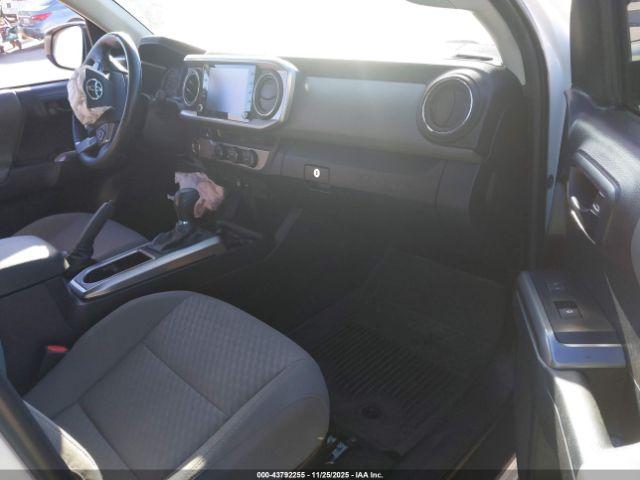 Toyota Tacoma Sr5 V6 Image 14