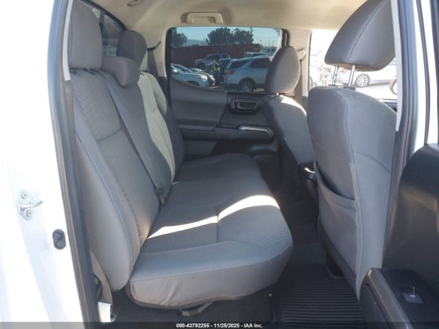 Toyota Tacoma Sr5 V6 Image 4