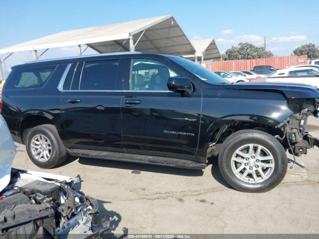 Chevrolet Suburban 4wd Lt Image 13