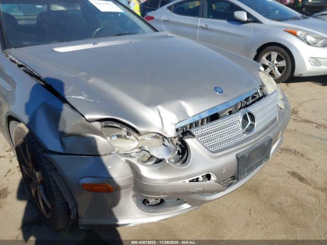 Mercedes-Benz C-Class Sport Image 11