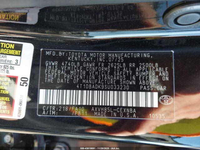 Toyota Camry Le Image 7