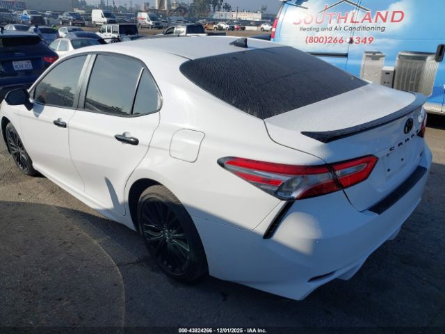 Toyota Camry Se Nightshade Edition Image 5