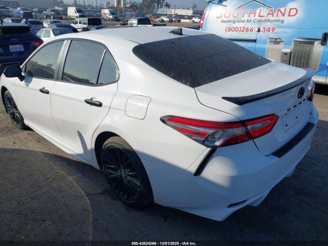 Toyota Camry Se Nightshade Edition Image 5