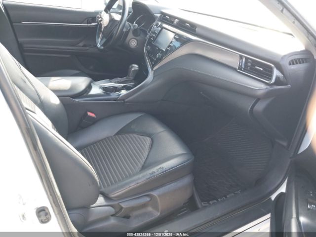 Toyota Camry Se Nightshade Edition Image 13