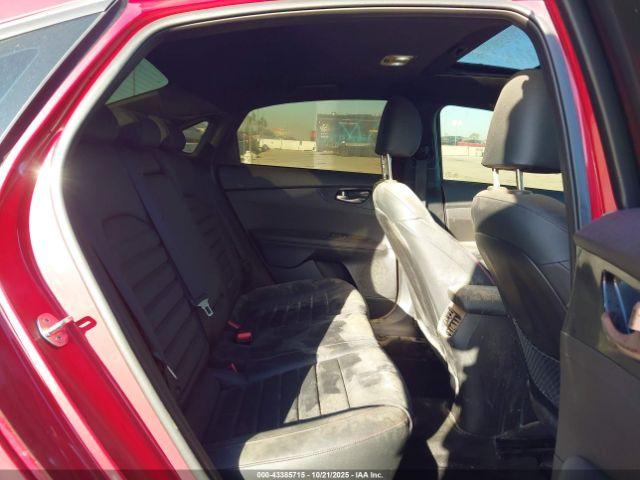 Kia Forte Gt Image 5