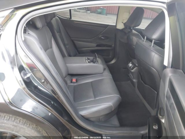 Lexus Es Image 13
