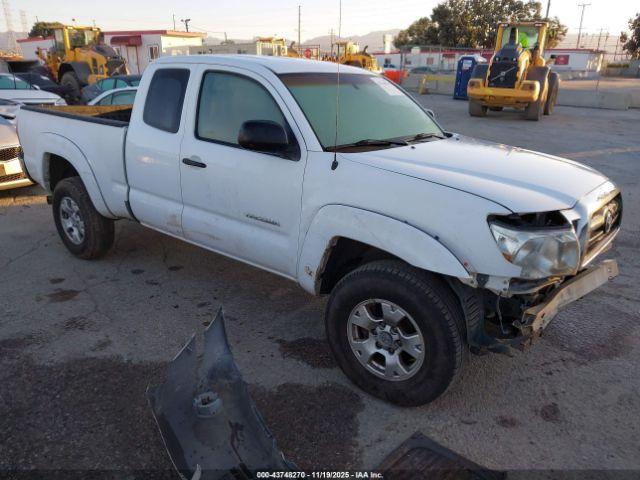 Salvage Toyota Tacoma