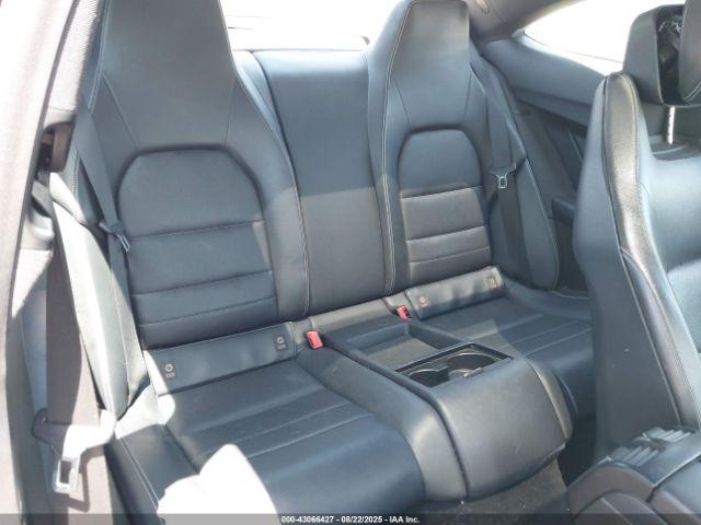 Mercedes-Benz C-Class Image 3