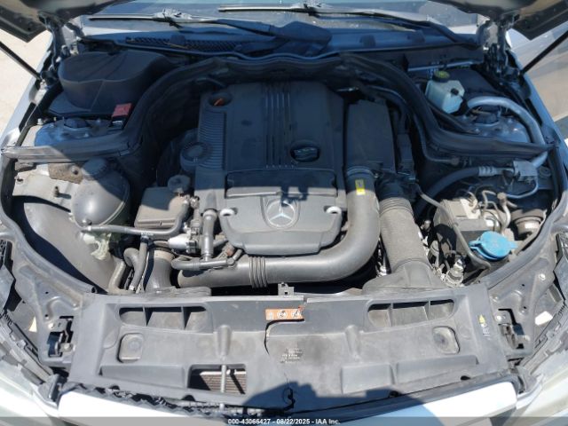 Mercedes-Benz C-Class Image 2