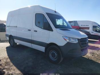  Salvage Mercedes-Benz Sprinter 2500