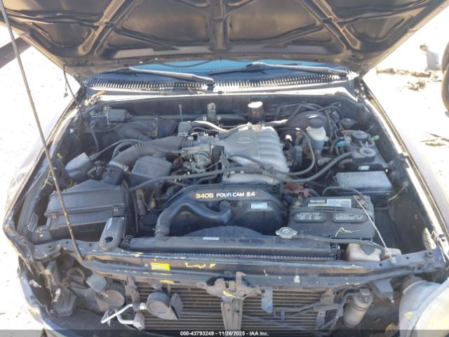 Toyota Tacoma S-runner Image 10