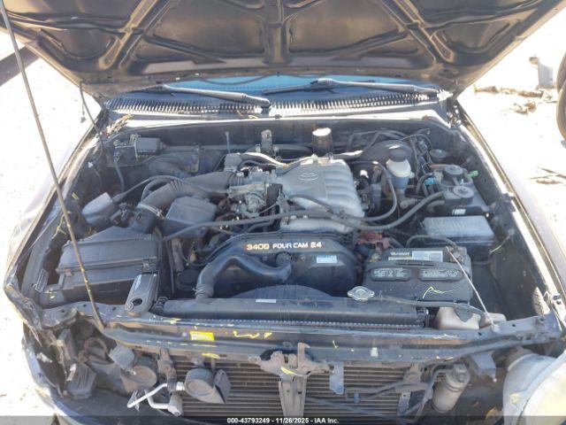 Toyota Tacoma S-runner Image 10