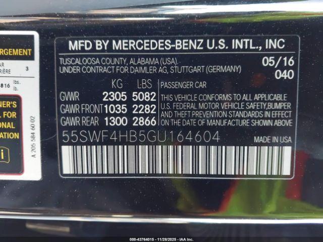 Mercedes-Benz C-Class Image 19