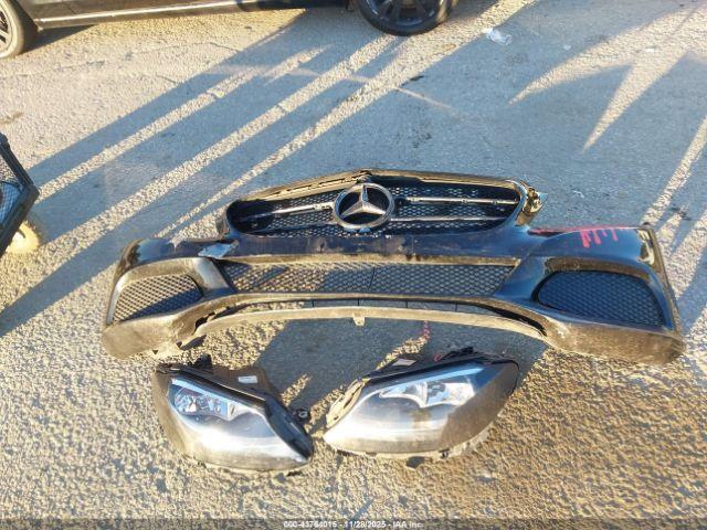 Mercedes-Benz C-Class Image 9