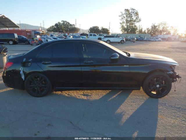 Mercedes-Benz C-Class Image 13