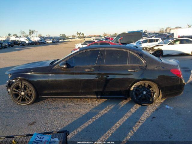 Mercedes-Benz C-Class Image 11