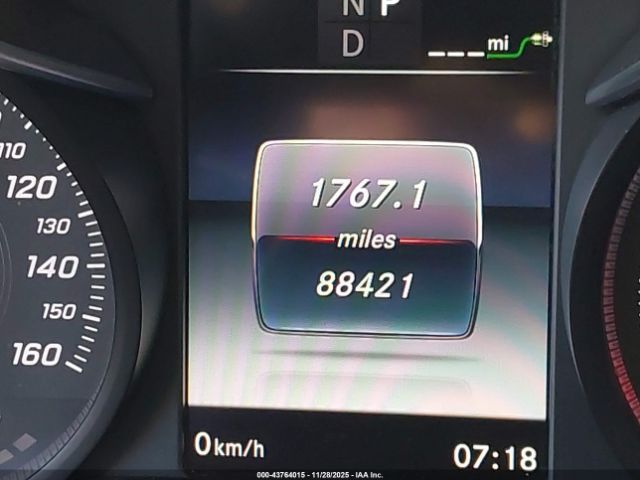 Mercedes-Benz C-Class Image 14