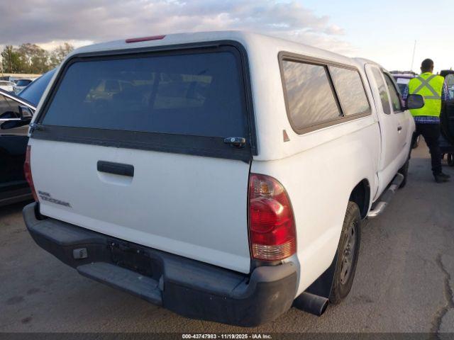 Toyota Tacoma Image 2