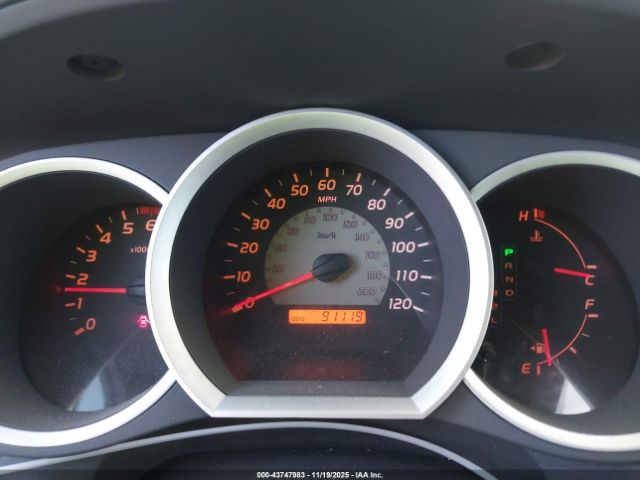 Toyota Tacoma Image 6