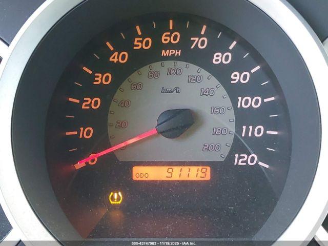 Toyota Tacoma Image 17