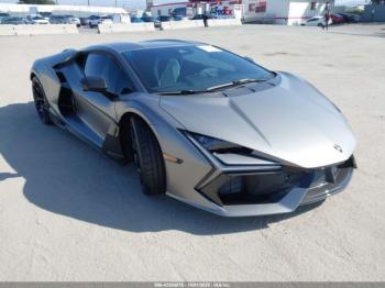  Salvage Lamborghini Revuelto