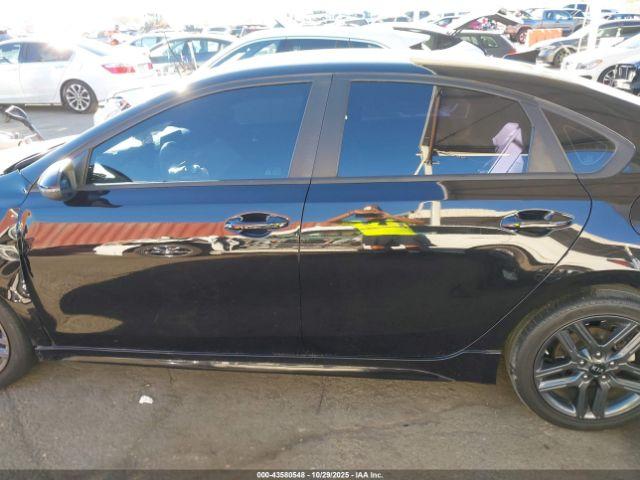 Kia Forte Gt-line Image 4