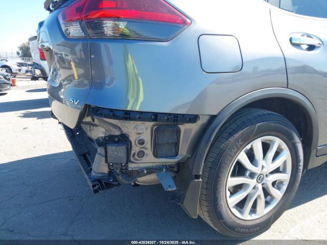 Nissan Rogue Sv Fwd Image 20