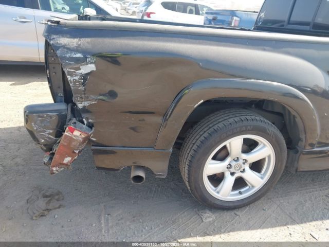 Toyota Tacoma V6 Image 5