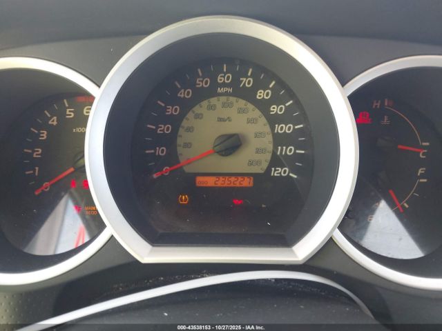 Toyota Tacoma V6 Image 4