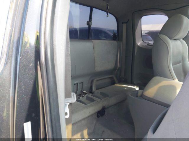 Toyota Tacoma V6 Image 15