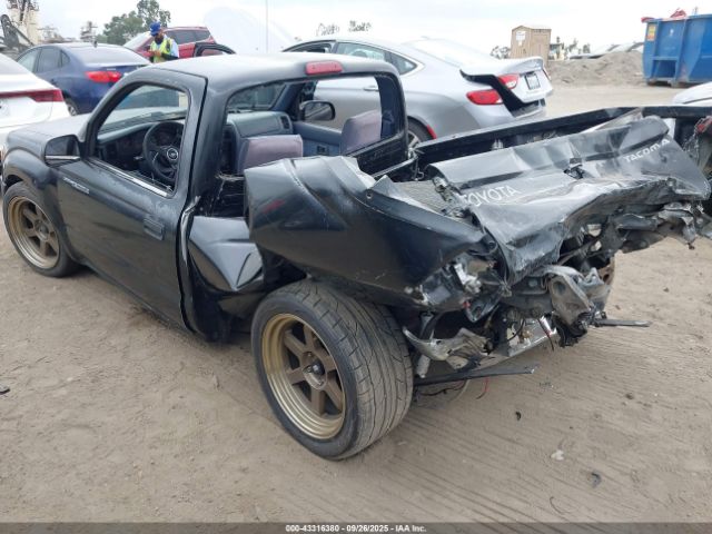 Toyota Tacoma Image 11