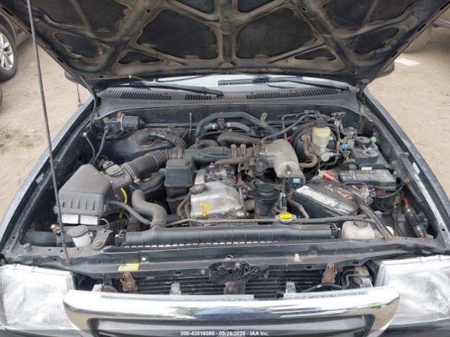 Toyota Tacoma Image 5