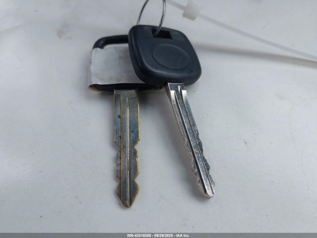 Toyota Tacoma Image 16