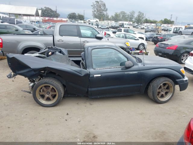 Toyota Tacoma Image 4