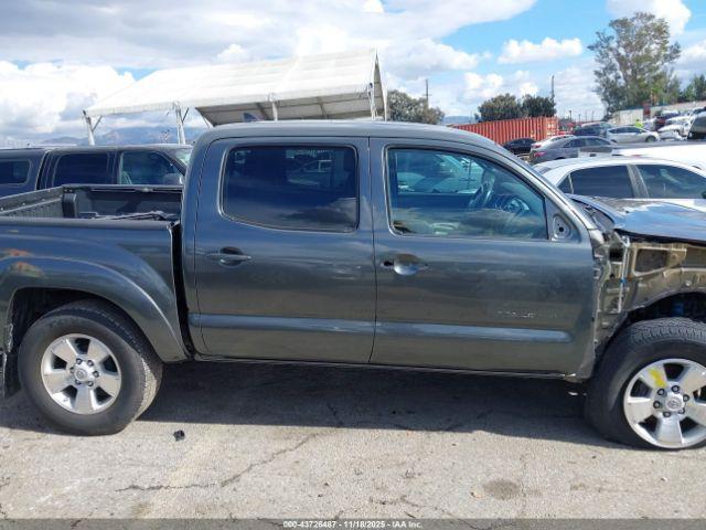 Toyota Tacoma Prerunner V6 Image 14